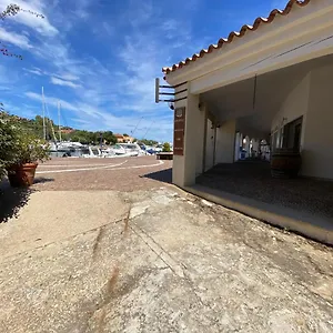 Casa vacanze Residenza Del Porto C/c, Porto Ottiolu